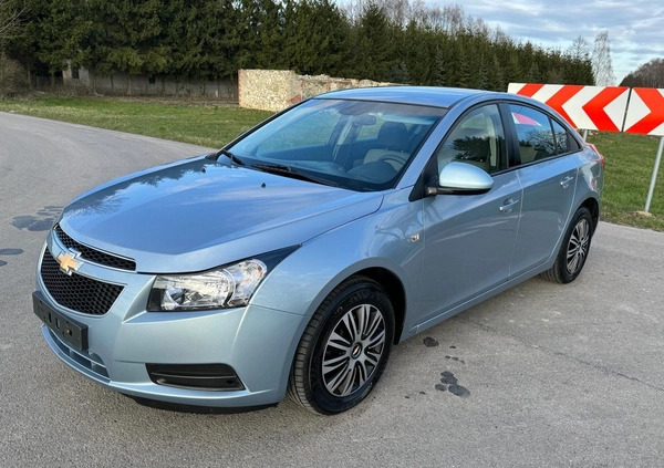 Chevrolet Cruze cena 22900 przebieg: 121000, rok produkcji 2009 z Puławy małe 781